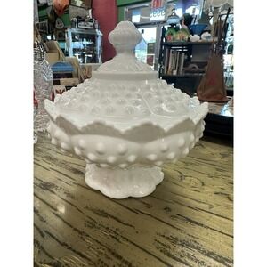 VTG Fenton Milk Glass Hobnail Pedestal Bowl/Candy Dish w/ Lid. 6.5"x6.6.5" EUC